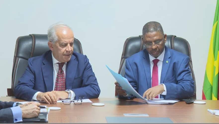Le Ministre italien de l'Intérieur tient une séance de travail avec son homologue mauritanien pour discuter de la coopération en matière de sécurité et de développement local
